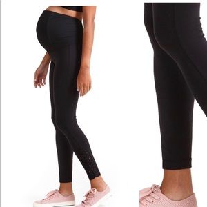 Ingrid & Isabel Maternity Legging w/Macrame Detail